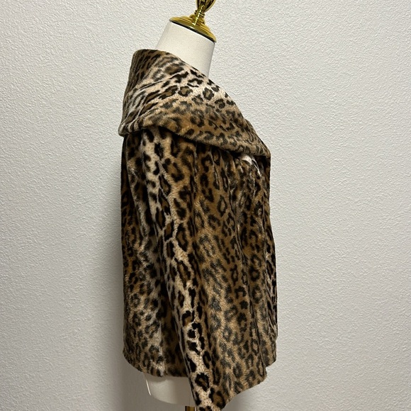 Cheetah Jacket - Picture 2 of 6